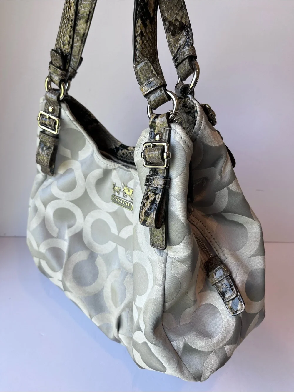 Vintage Coach 17689 Madison Op Art Maggie Shoulder Bag